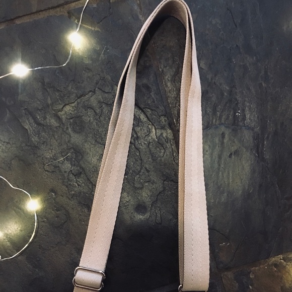 Simple multi-use floral bag! 🌸 - Picture 4 of 5